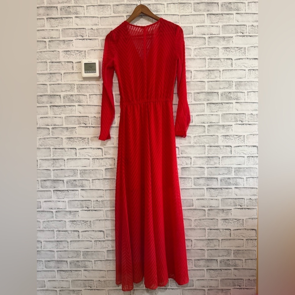 Women’s H&M long Sleeve v-neck long semi-sheer Red stunning Dress Size 2 - Picture 2 of 5